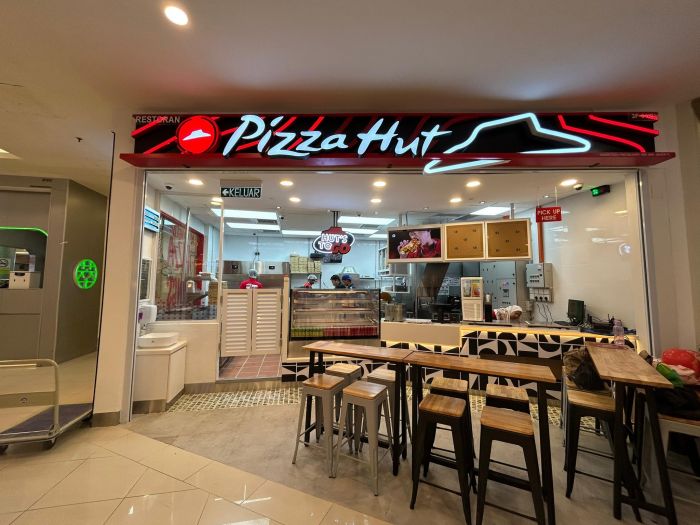 Pizza Hut PHD Queensbay Mall: Free Personal Fav Pizza Giveaway | 28 January 2026 Pizza Hut PHD Queensbay Mall: Free Personal Fav Pizza Giveaway | 28 January 2026