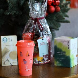 Starbucks Holiday Reusable Cup & Bag