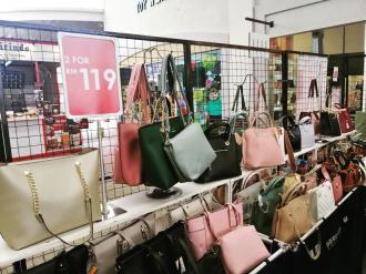 Coloris Handbag & Shoe Fair Promotion Up TO 70% OFF at Freeport A'Famosa